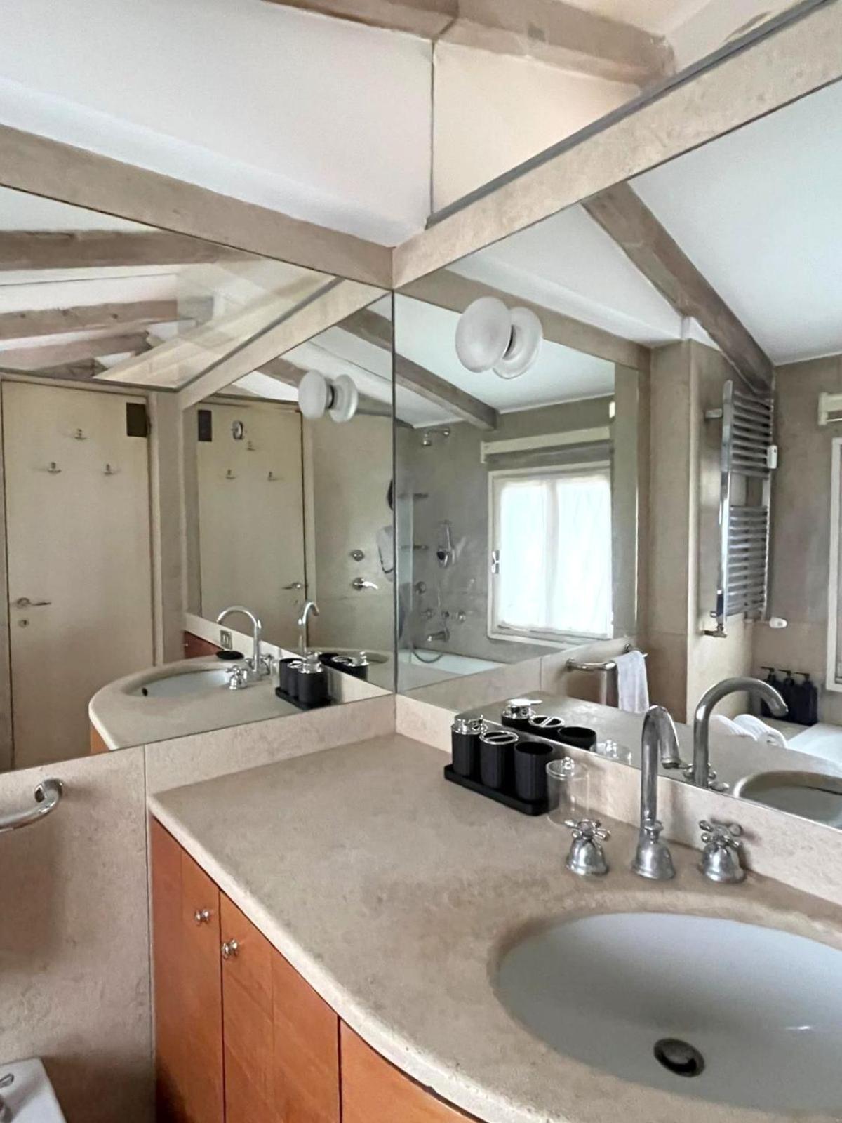 Accomodo Mil68 Loft Centro Storico Milano Eksteriør bilde